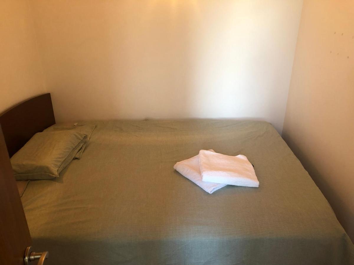 Lovely 1 Bedroom Apartment Close To Old Town Букурещ Екстериор снимка